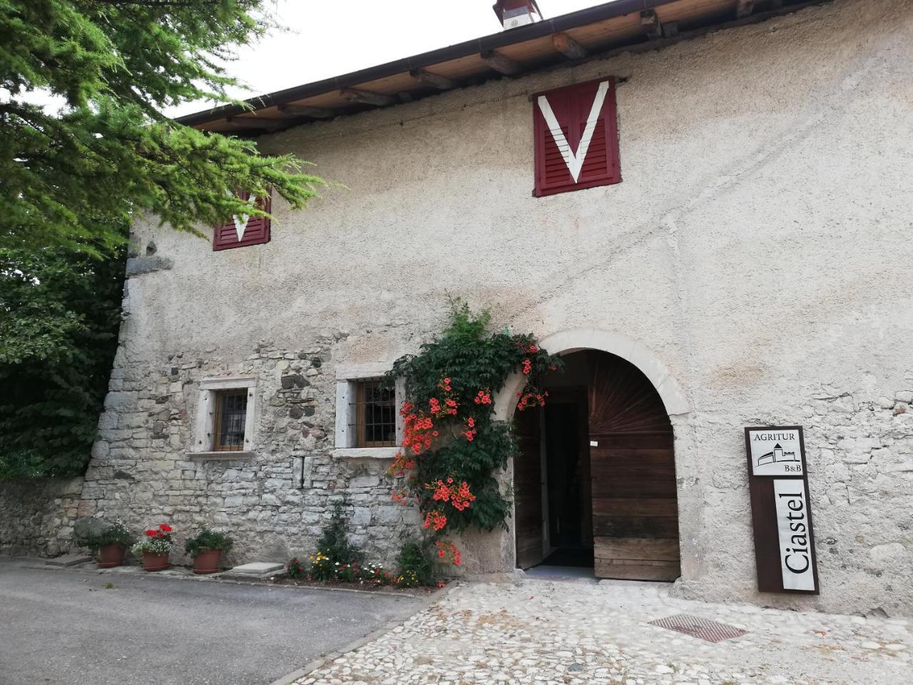 Agritur Ciastel Villa Sanzeno Exteriör bild