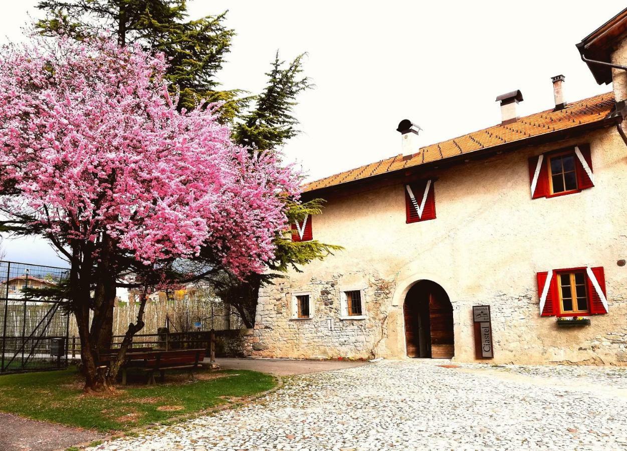 Agritur Ciastel Villa Sanzeno Exteriör bild