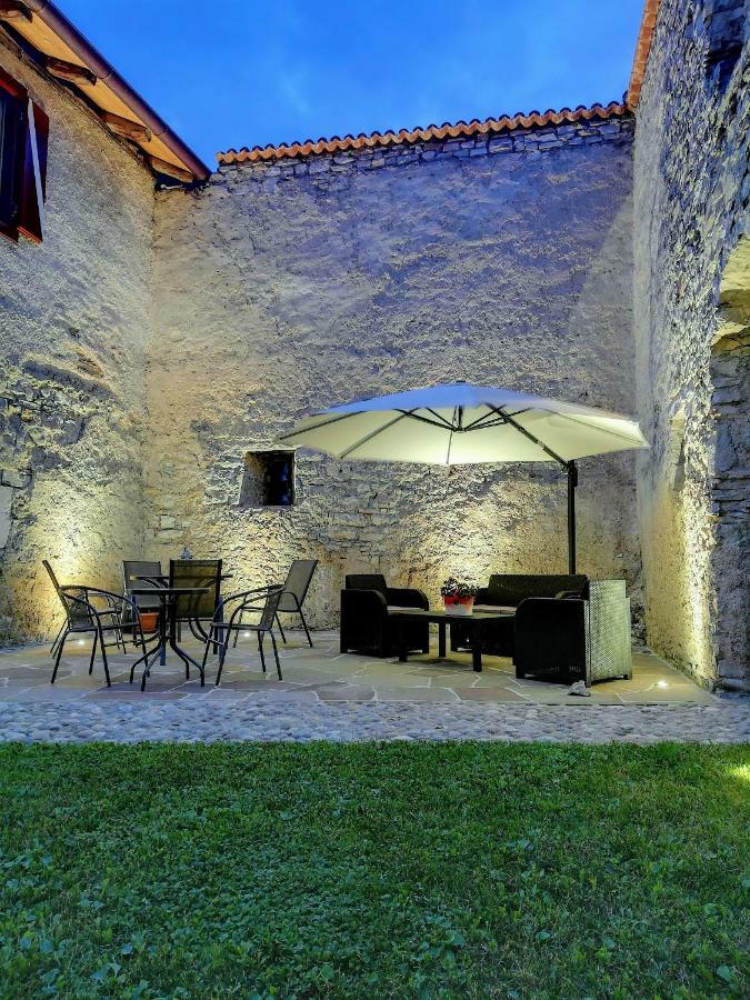 Agritur Ciastel Villa Sanzeno Exteriör bild